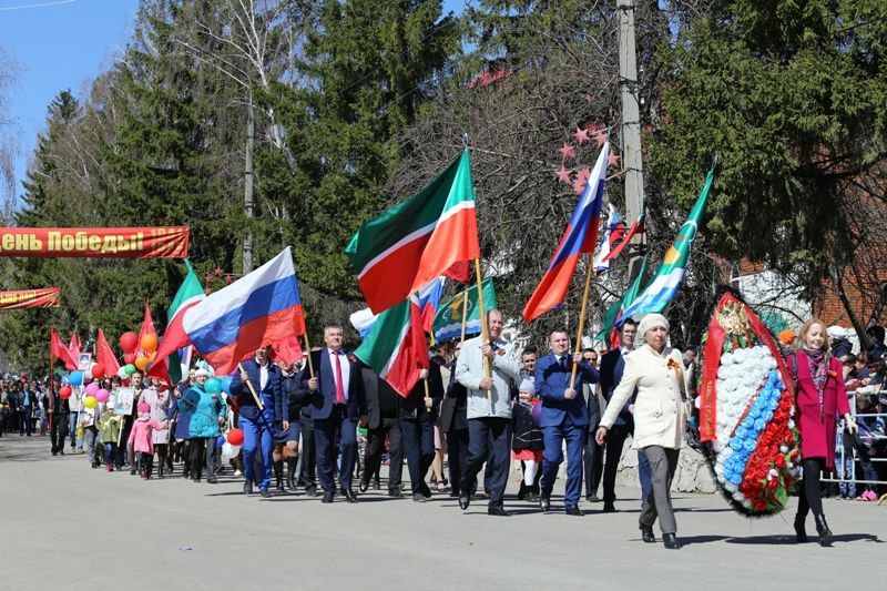 В Мамадыше прошел Парад Победы. ФОТОРЕПОРТАЖ ЧАСТЬ 1