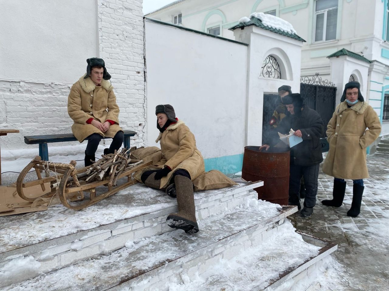 Мамадышцам раздали «блокадный паек» в память о блокаде Ленинграда