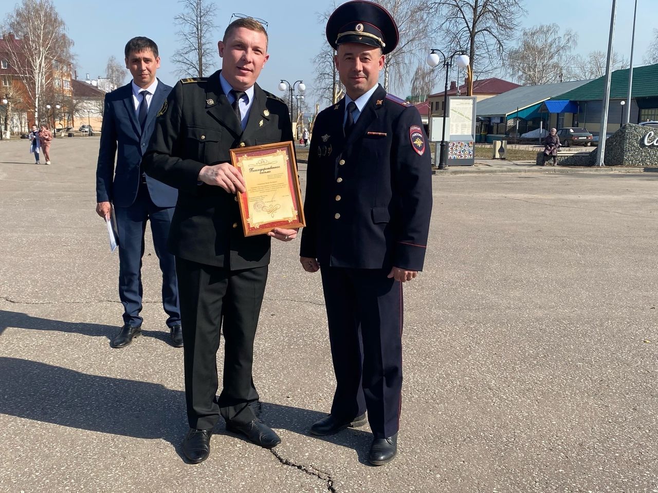 В центре Мамадыша состоялся гарнизонный развод