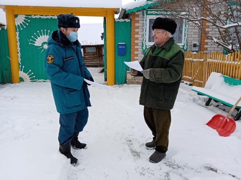 Их главная цель- предупредить людей об опасности, напомнить о мерах  предосторожности