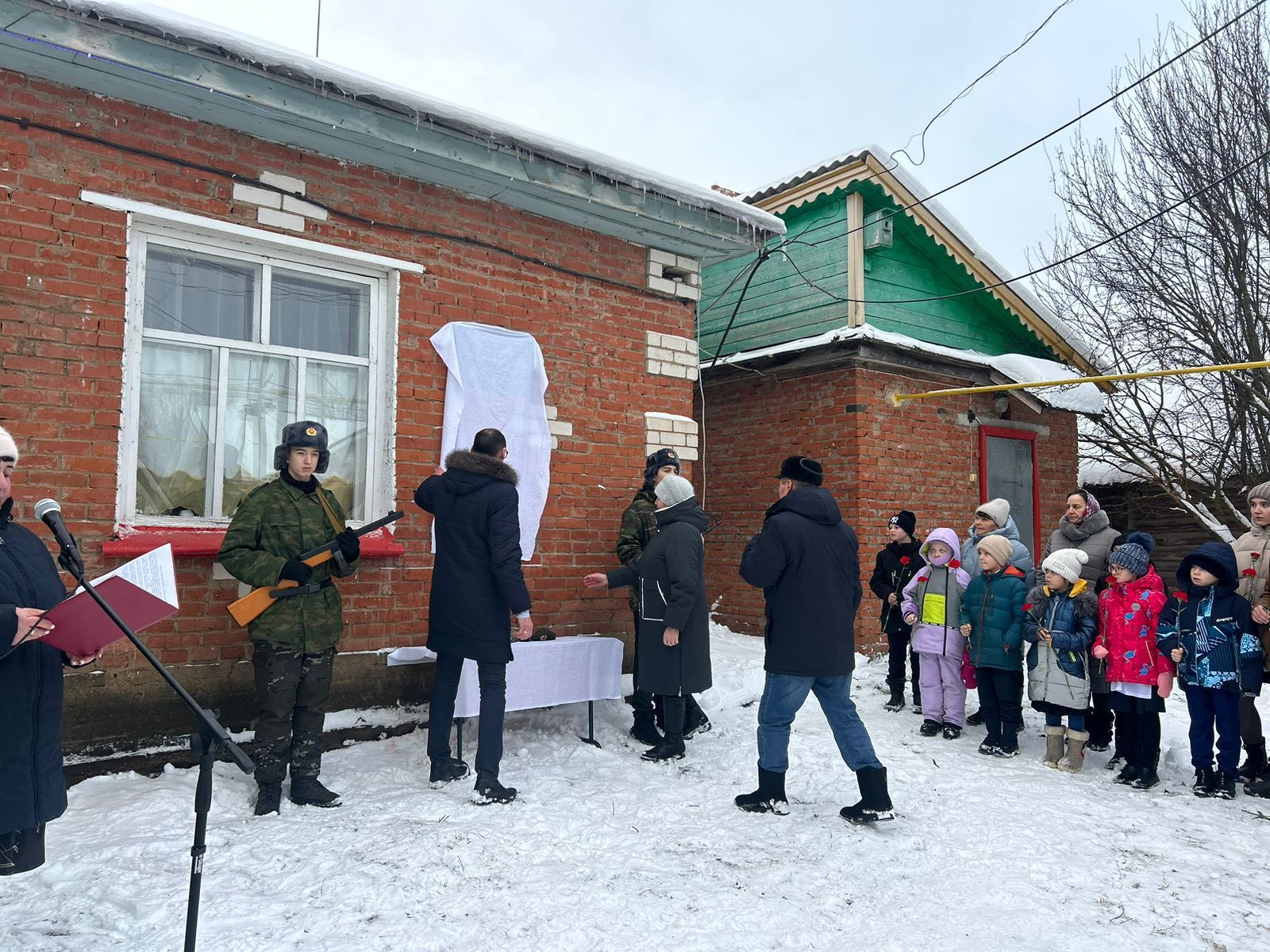 В Мамадышском районе состоялось открытие памятной доски Вячеславу Герасимову