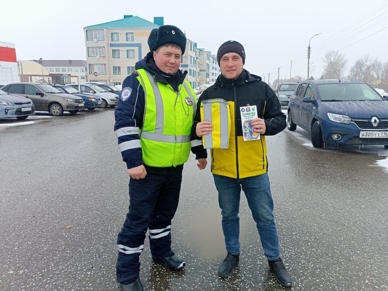 В Мамадыше прошла акция «Будь ярче»