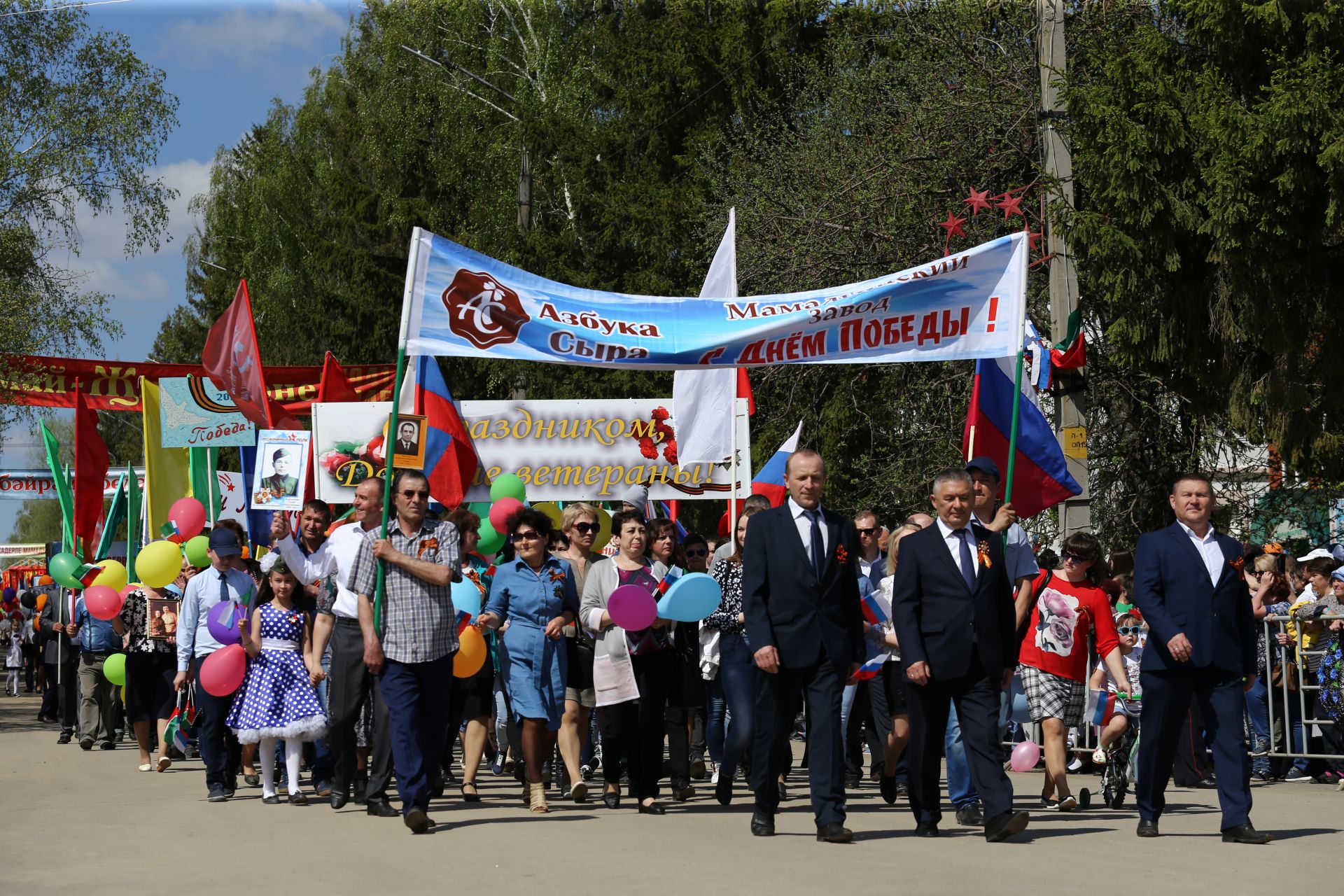 В Мамадыше прошел Парад Победы. ФОТОРЕПОРТАЖ Марш колонн