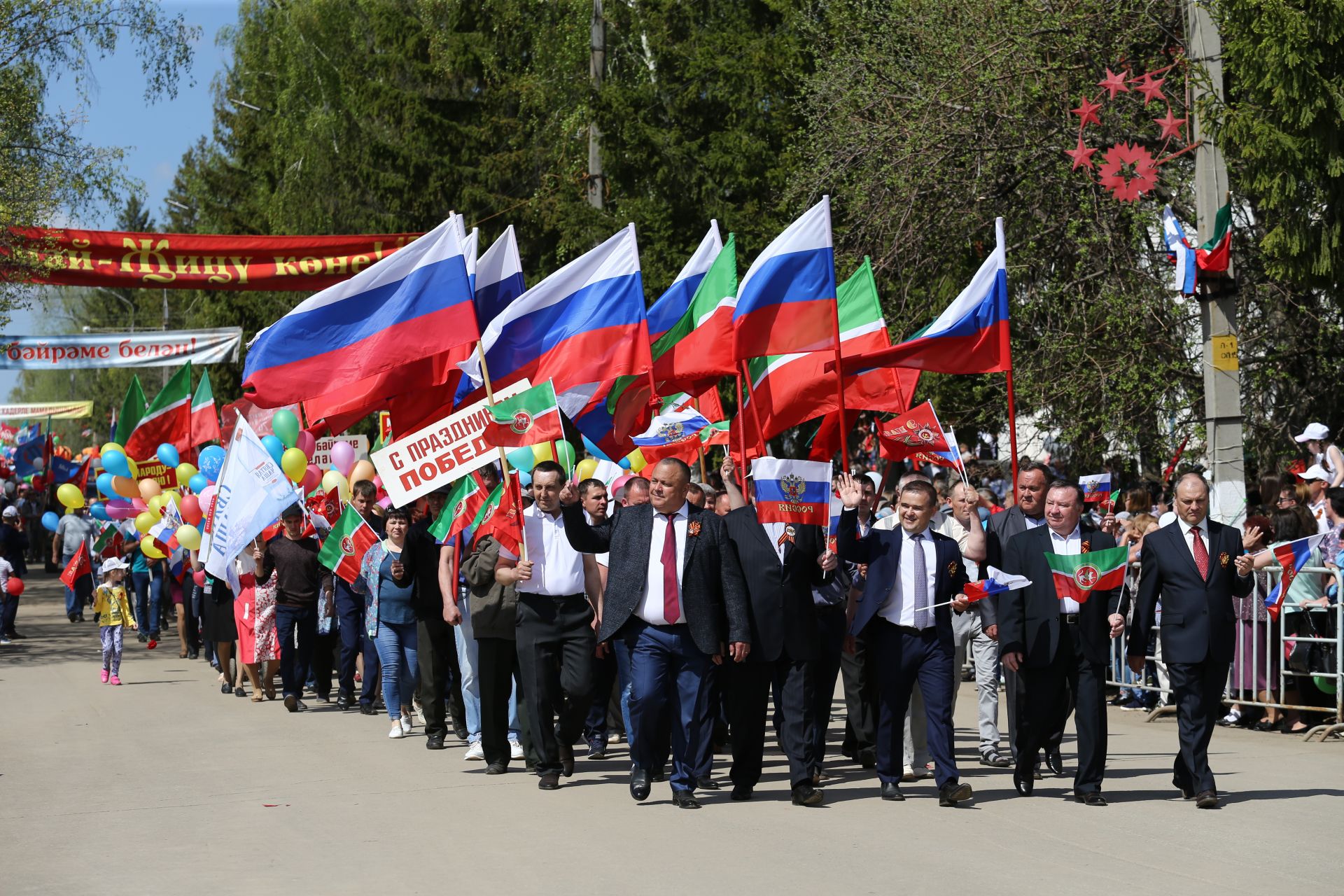 В Мамадыше прошел Парад Победы. ФОТОРЕПОРТАЖ Марш колонн