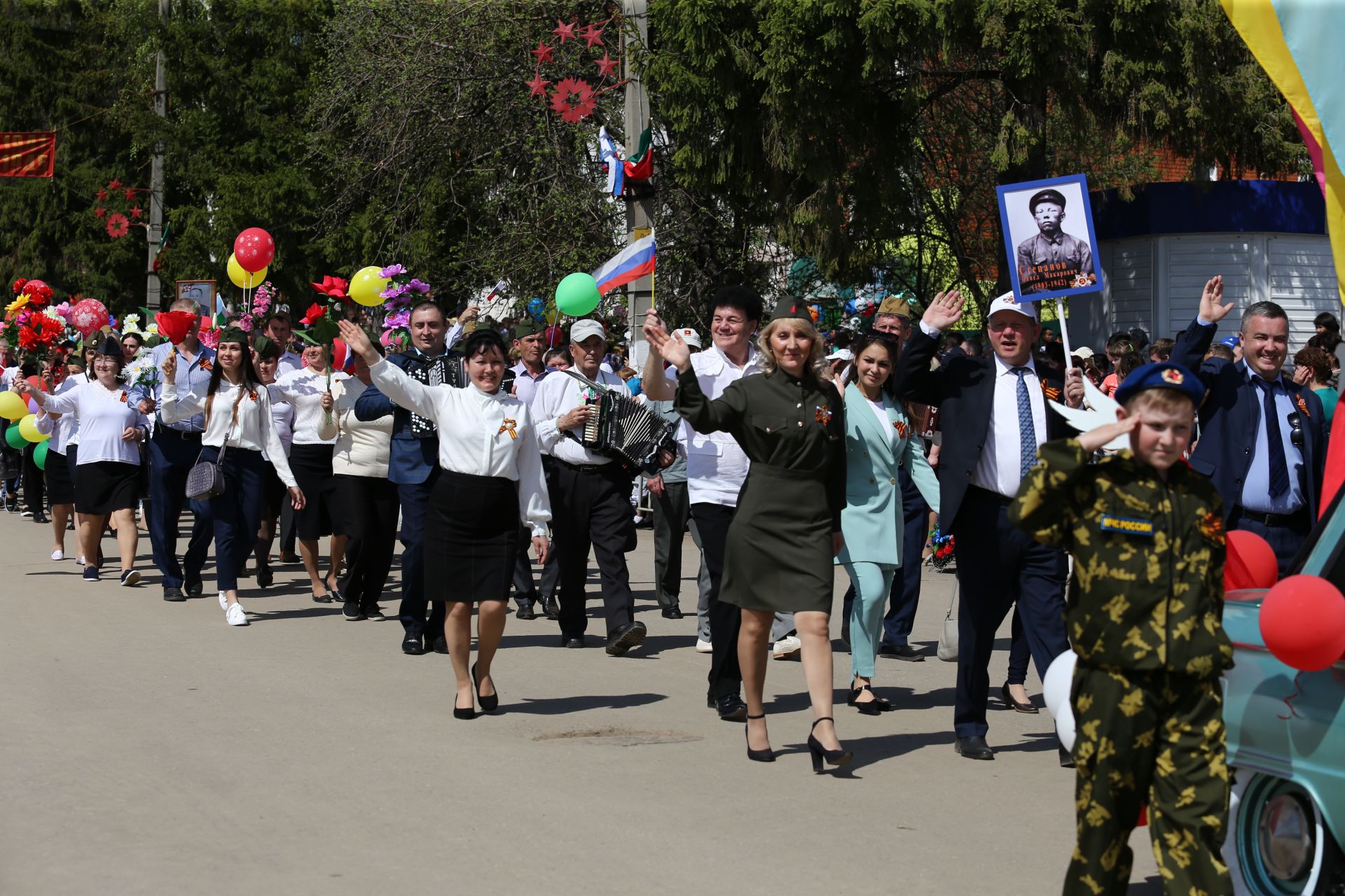 В Мамадыше прошел Парад Победы. ФОТОРЕПОРТАЖ Марш колонн