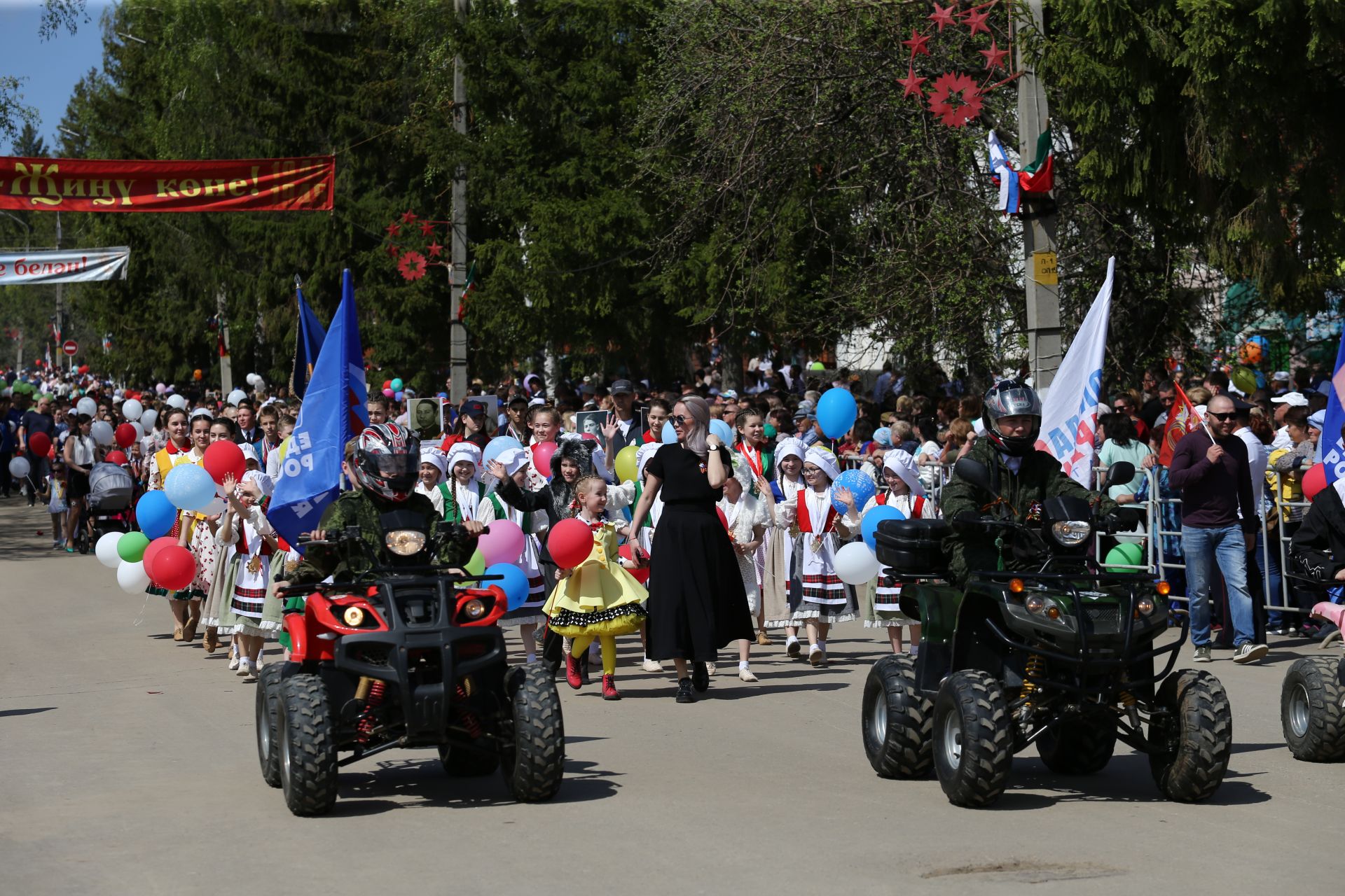 В Мамадыше прошел Парад Победы. ФОТОРЕПОРТАЖ Марш колонн