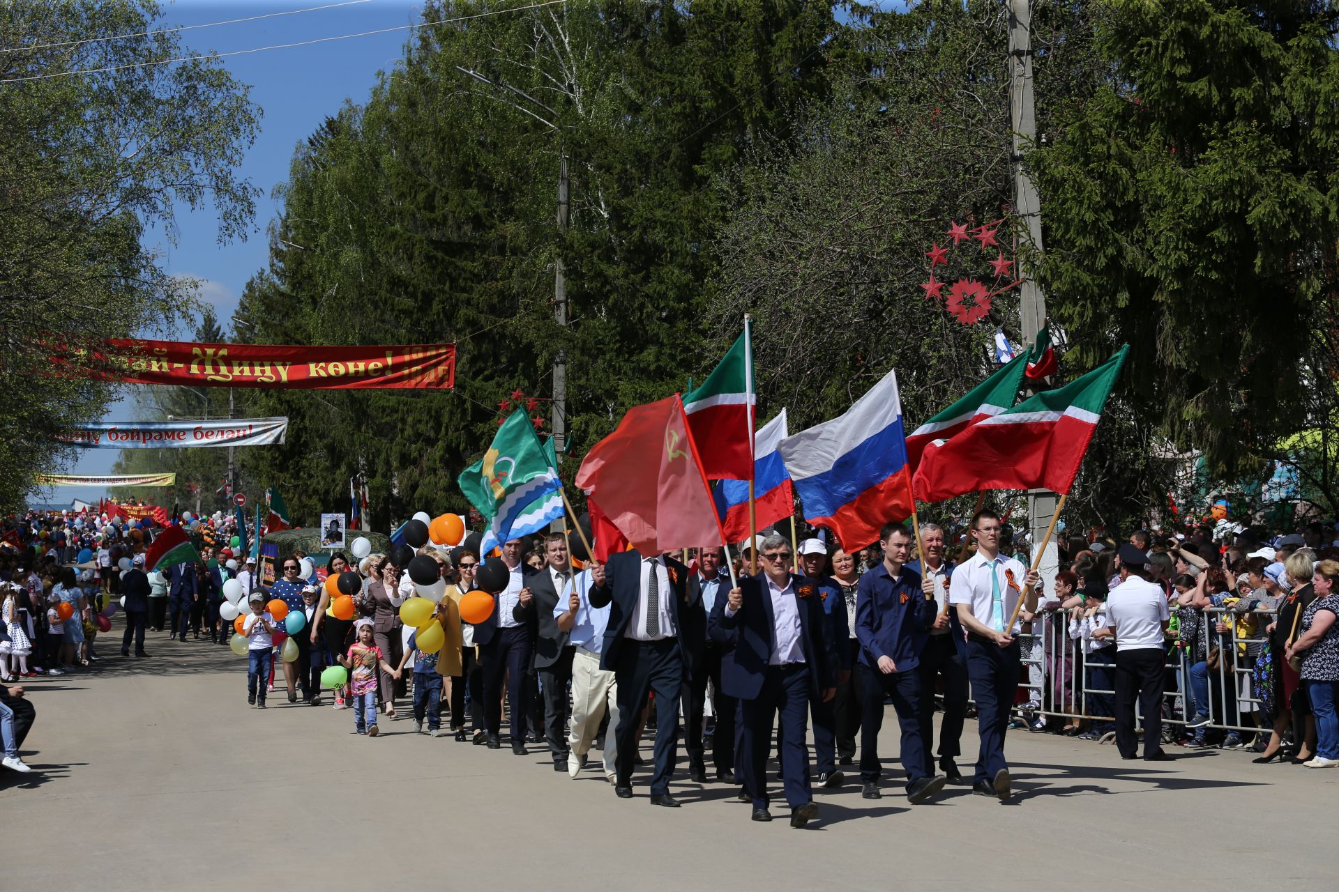 В Мамадыше прошел Парад Победы. ФОТОРЕПОРТАЖ Марш колонн