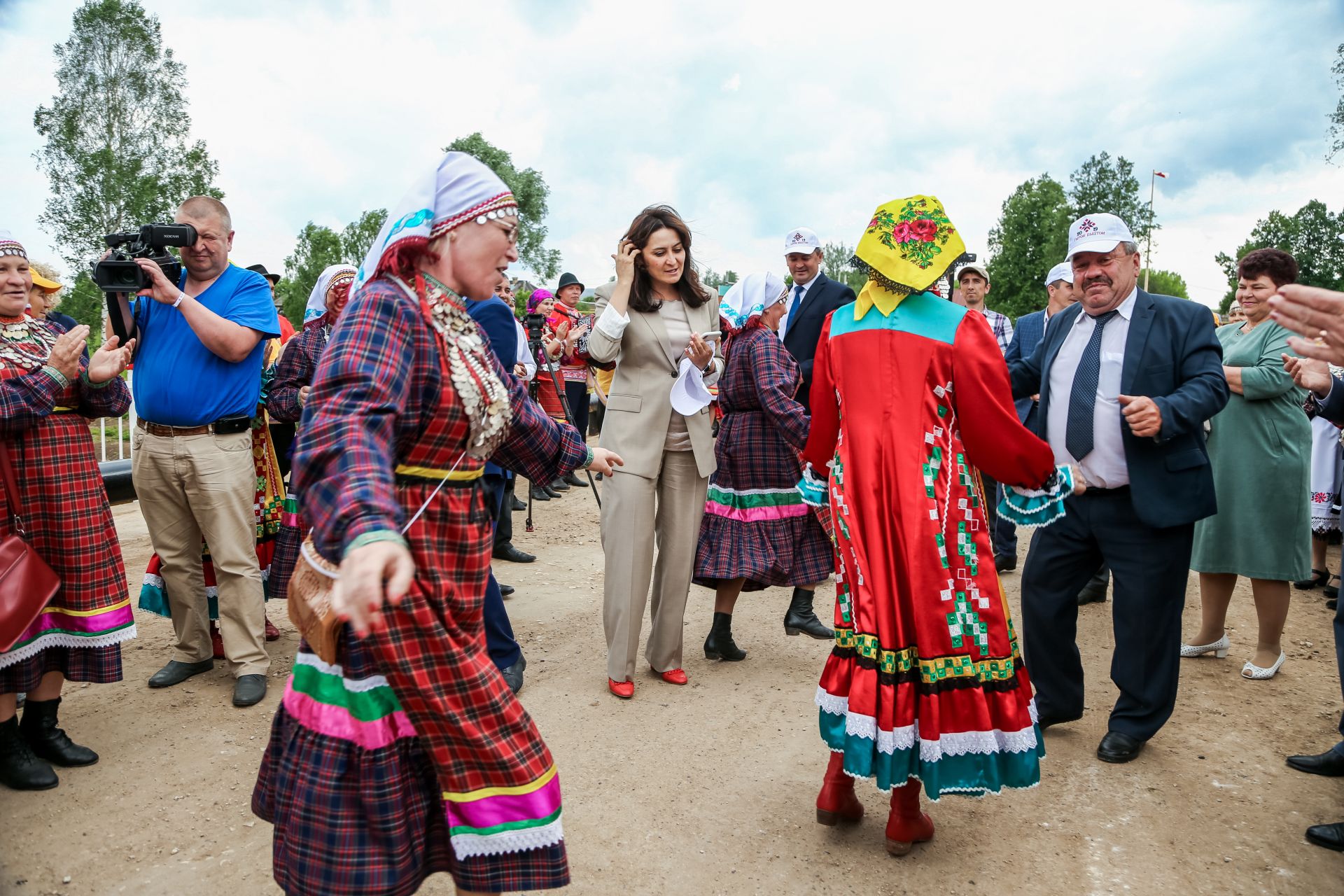 Гырон Быдтон в кадре.