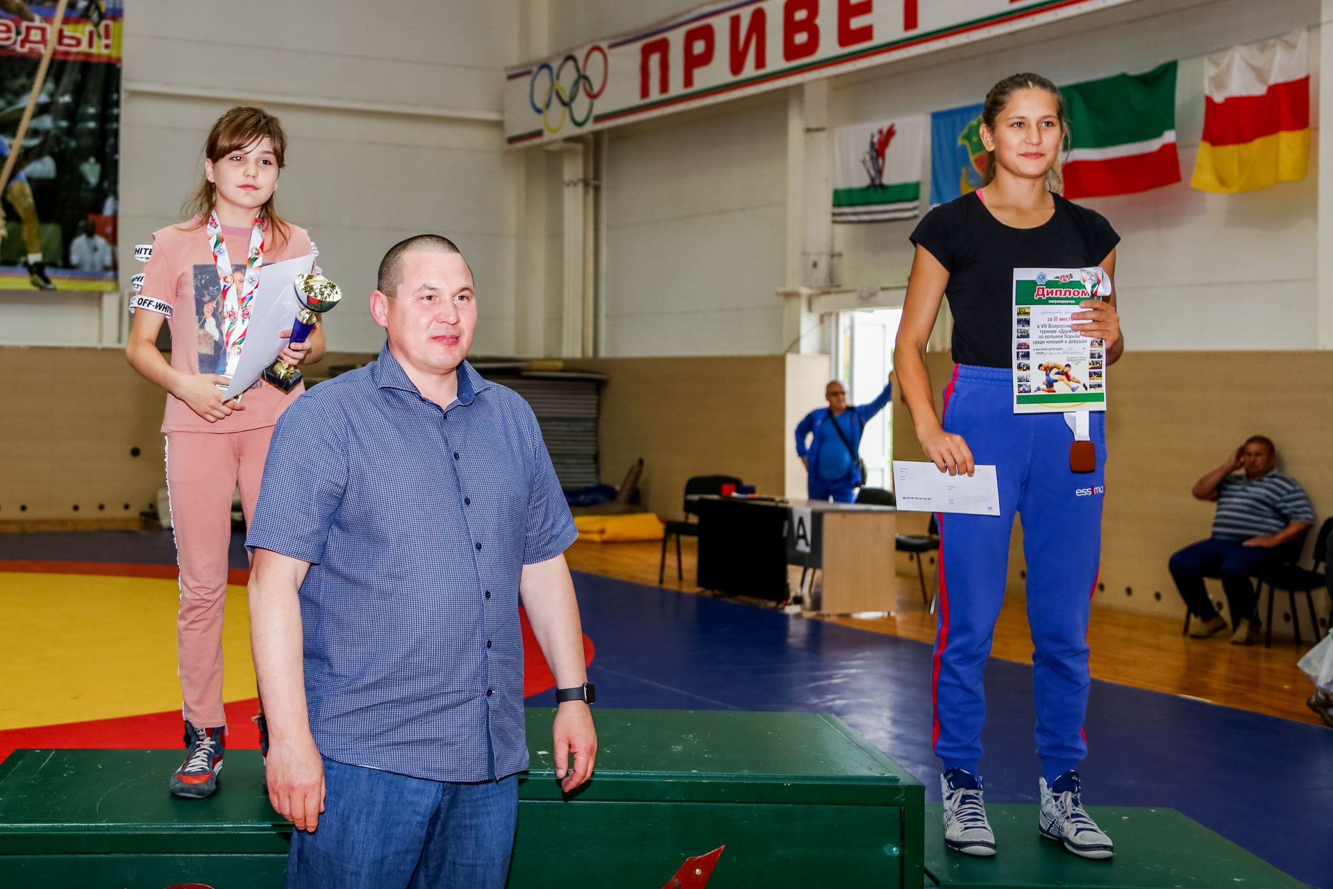 Фоторепортаж торжественного открытия Всероссийского турнира по вольной борьбе "Дружба"