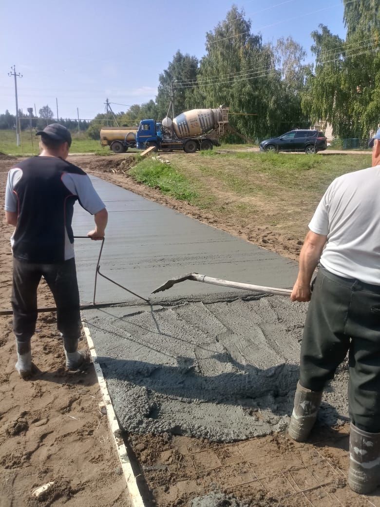 Ход строительства спортивных комплексов в селах района в объективе фотокамеры