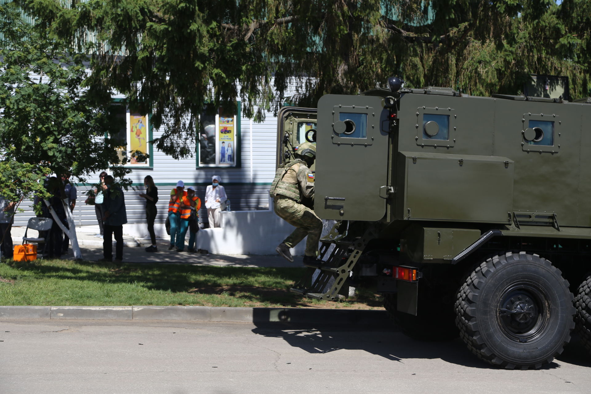 Торжественное открытие бюста военному прокурору Николаю Афанасьеву