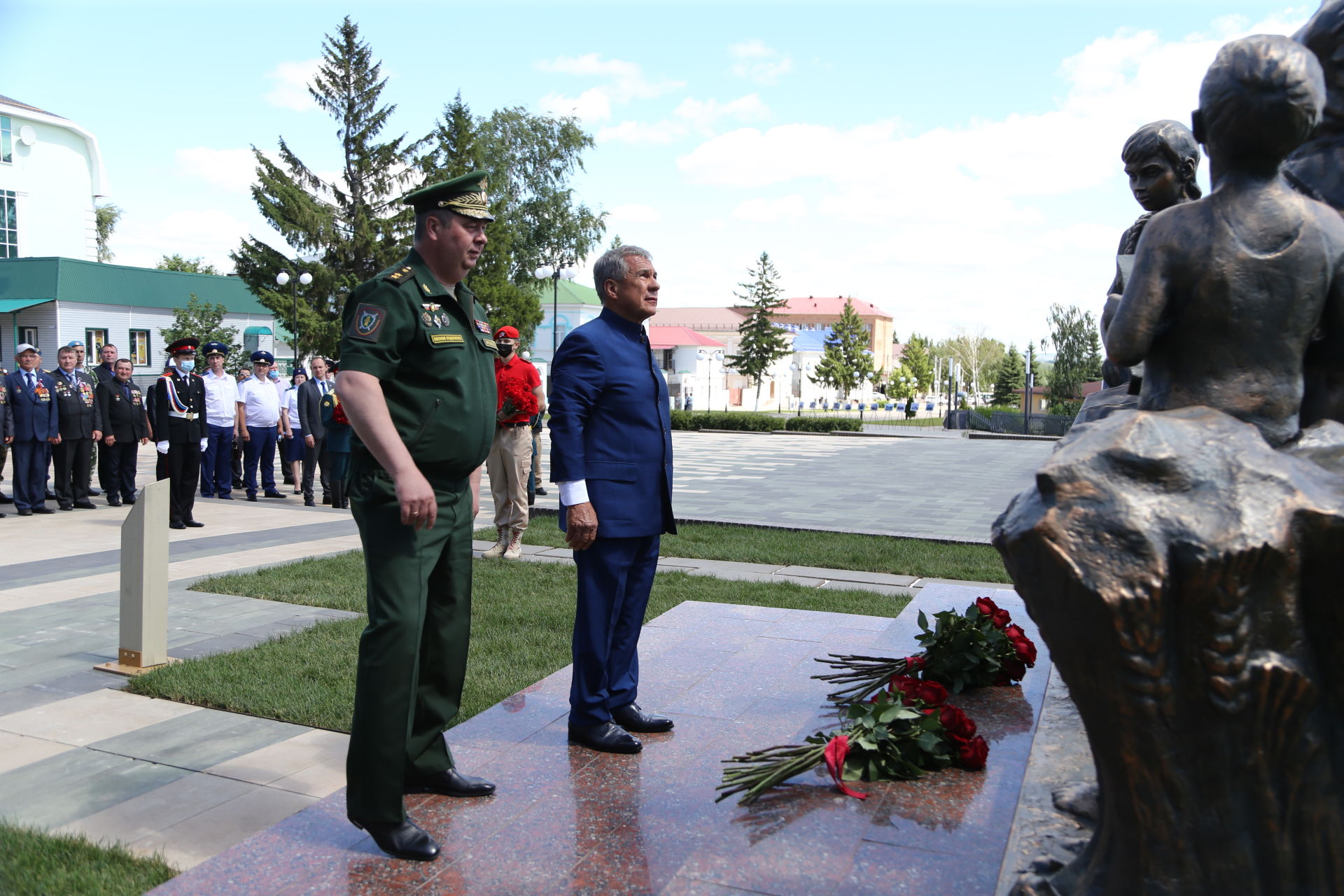 Торжественное открытие бюста военному прокурору Николаю Афанасьеву