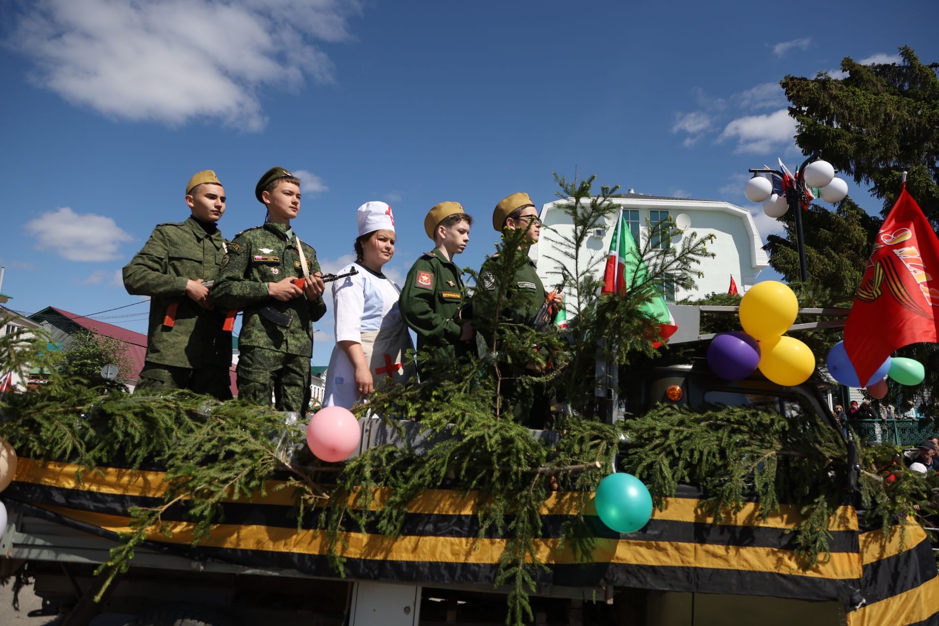 В Мамадыше прошел Парад Победы