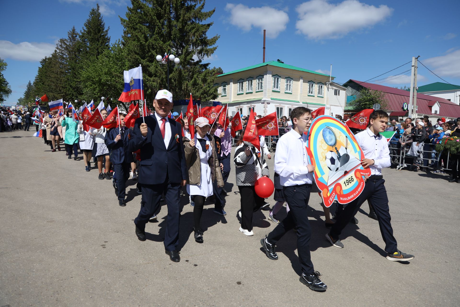 В Мамадыше прошел Парад Победы