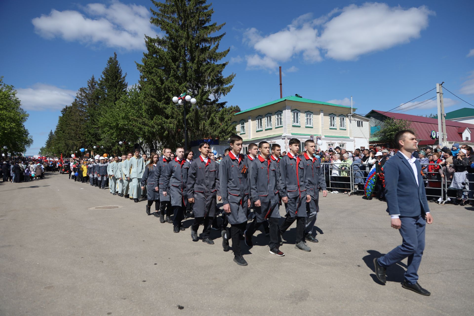 В Мамадыше прошел Парад Победы