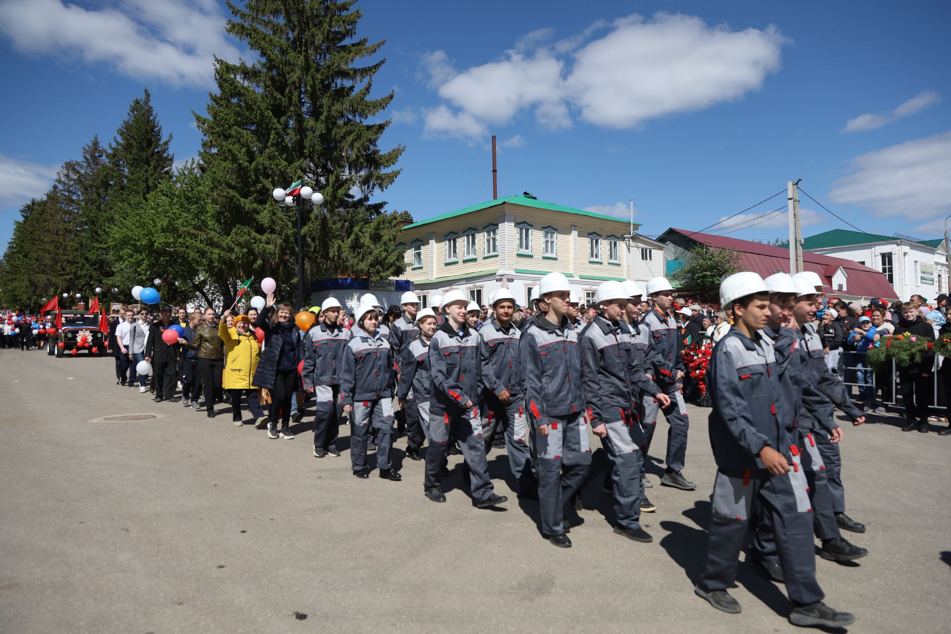 В Мамадыше прошел Парад Победы