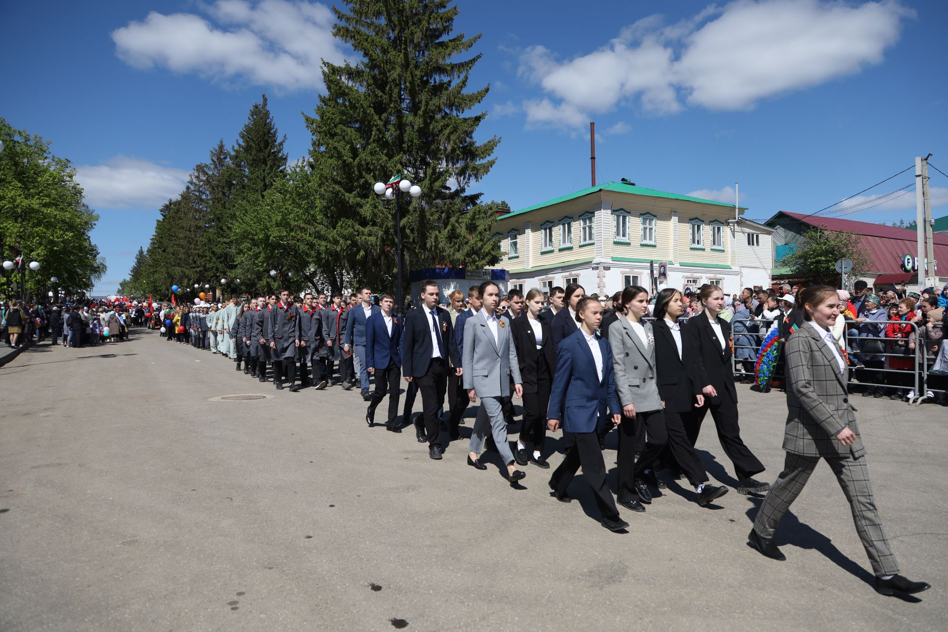 В Мамадыше прошел Парад Победы