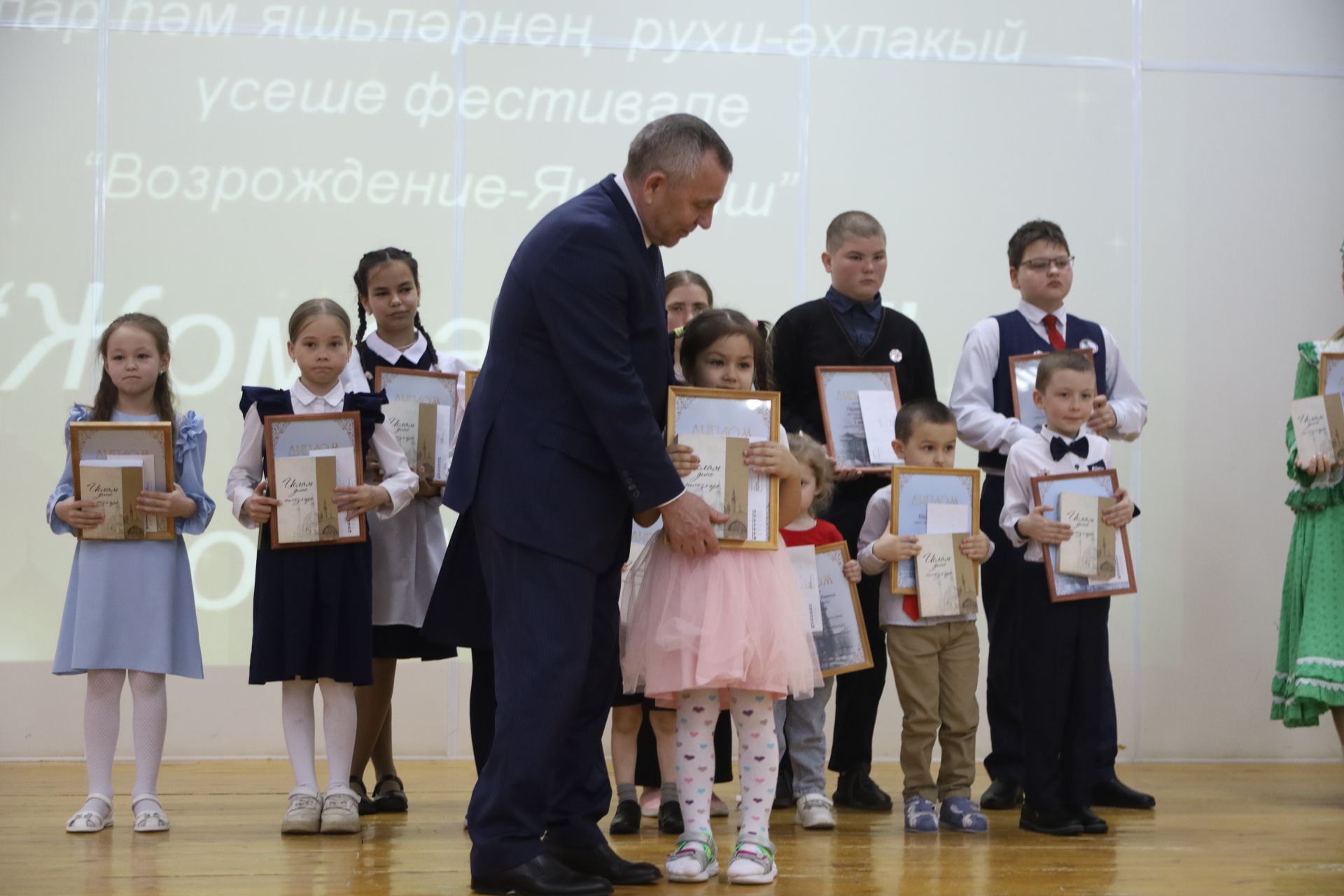 Фестиваль "Возрождение - Янарыш", награждение победителей конкурса "Жомга коне"