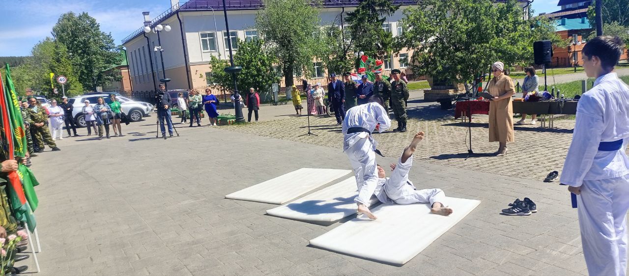 Торжественное мероприятие ко Дню пограничника