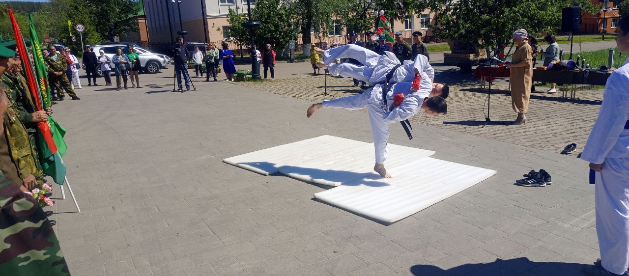 Торжественное мероприятие ко Дню пограничника