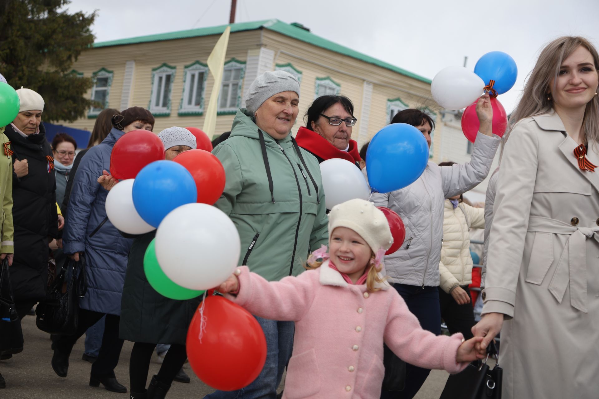 В Мамадыше отпраздновали День Победы-2024: шествие колонн. Часть 1