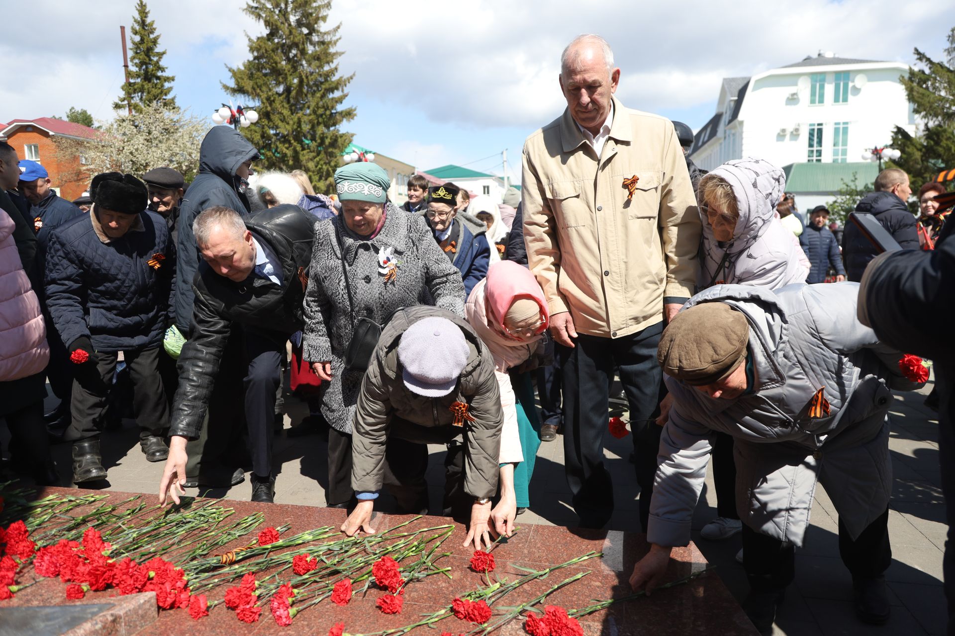 В Мамадыше отпраздновали День Победы-2024: шествие колонн. Часть 2