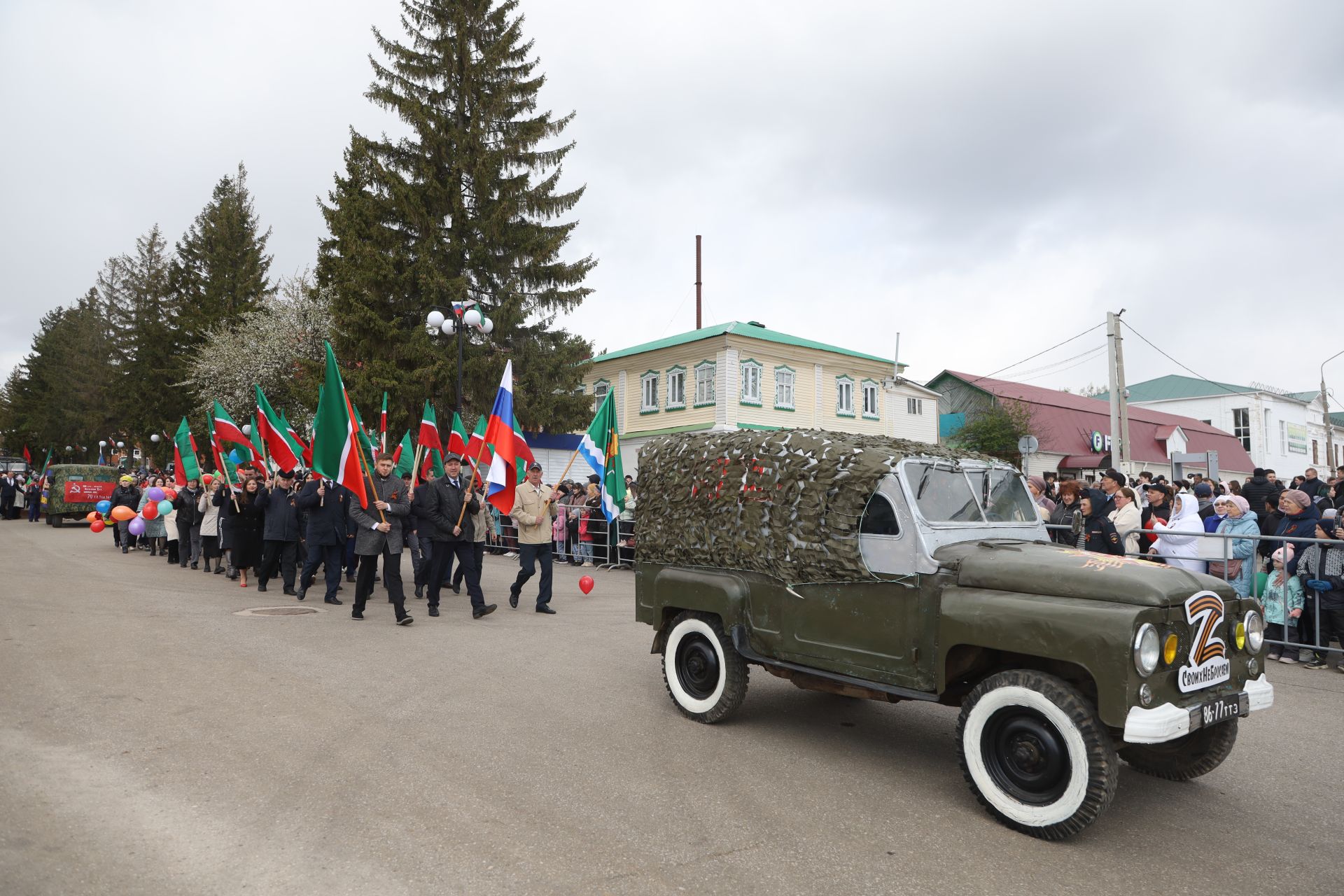 В Мамадыше отпраздновали День Победы-2024: шествие колонн. Часть 1