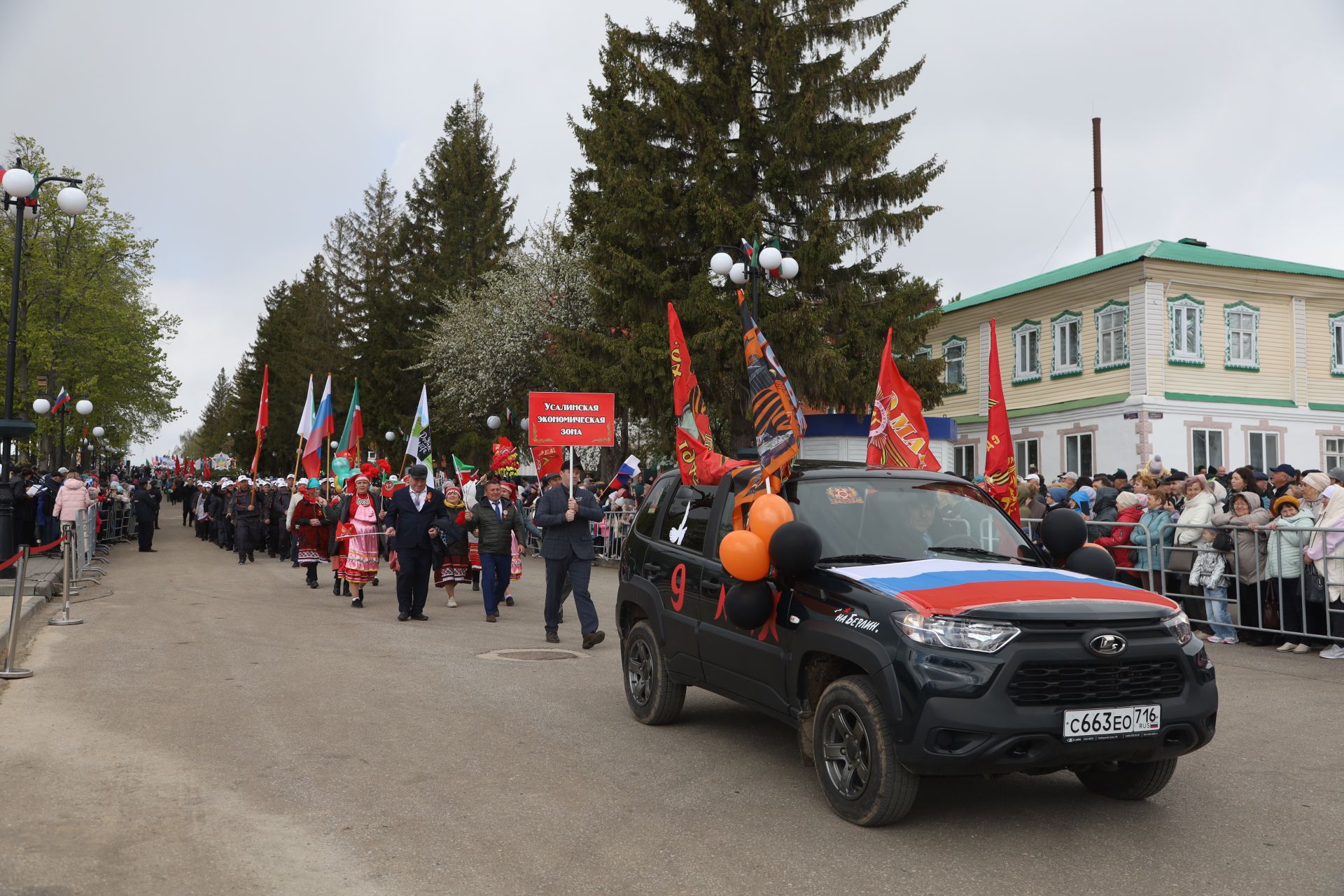 В Мамадыше отпраздновали День Победы-2024: шествие колонн. Часть 1