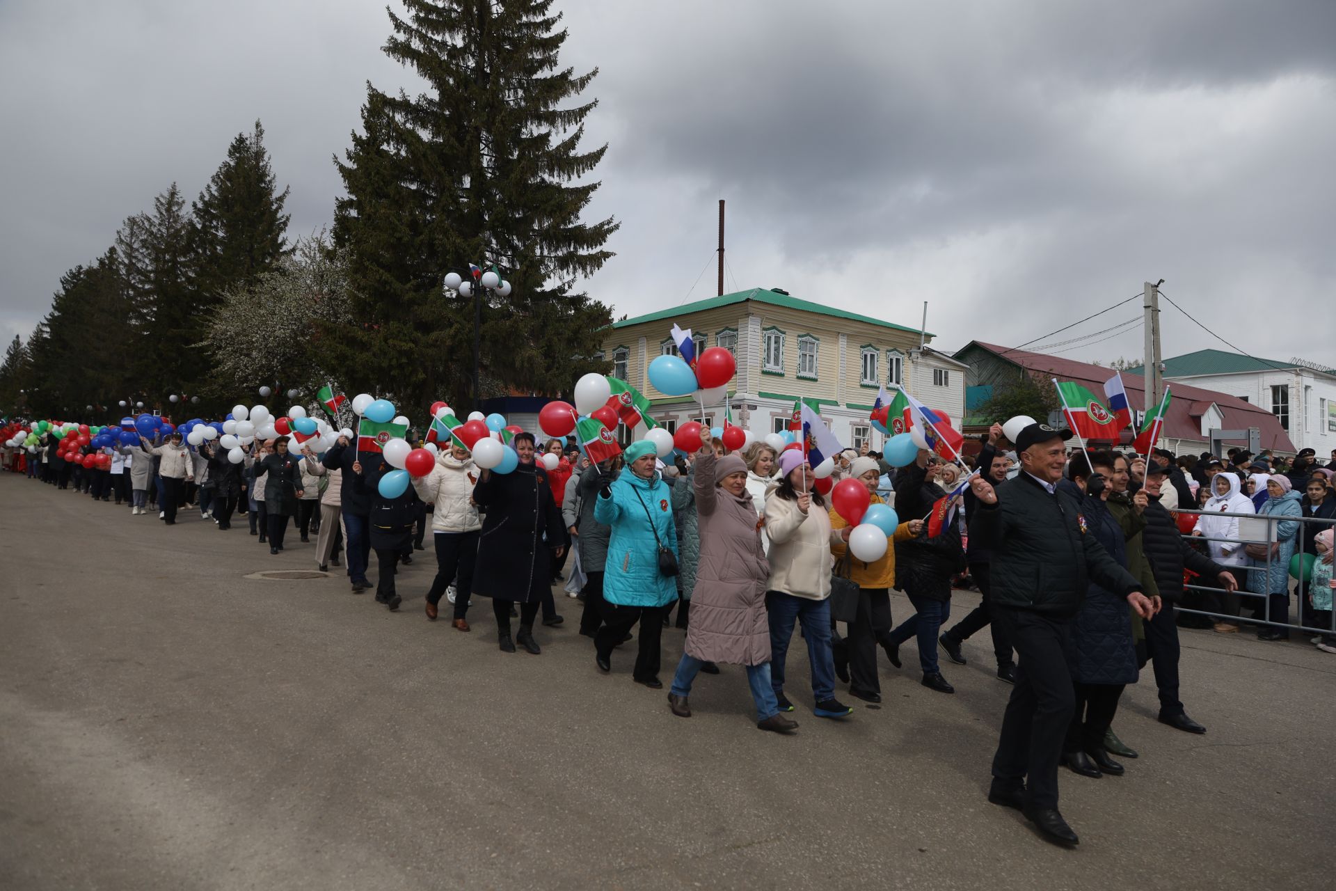 В Мамадыше отпраздновали День Победы-2024: шествие колонн. Часть 1