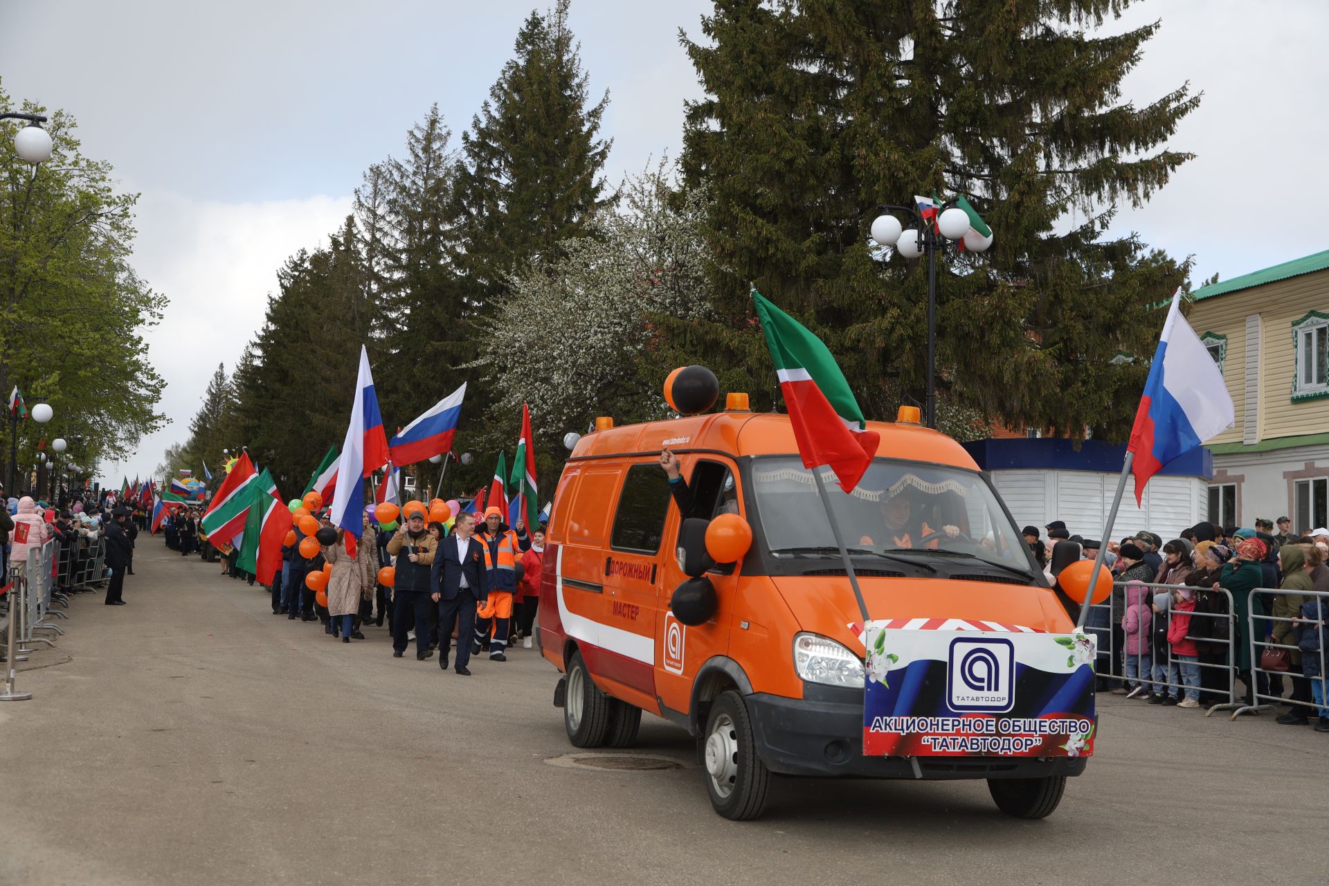 В Мамадыше отпраздновали День Победы-2024: шествие колонн. Часть 1