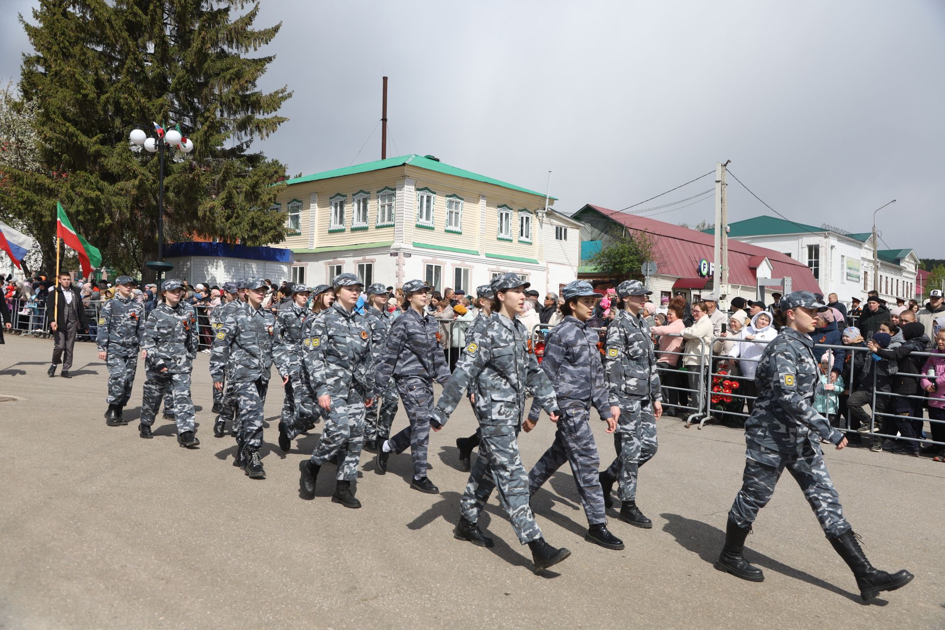 В Мамадыше отпраздновали День Победы-2024: шествие колонн. Часть 1