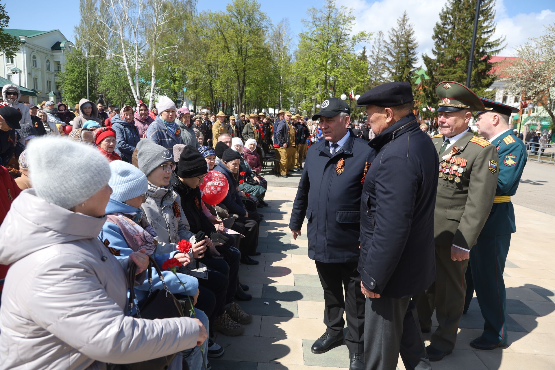 В Мамадыше отпраздновали День Победы-2024: шествие колонн. Часть 2