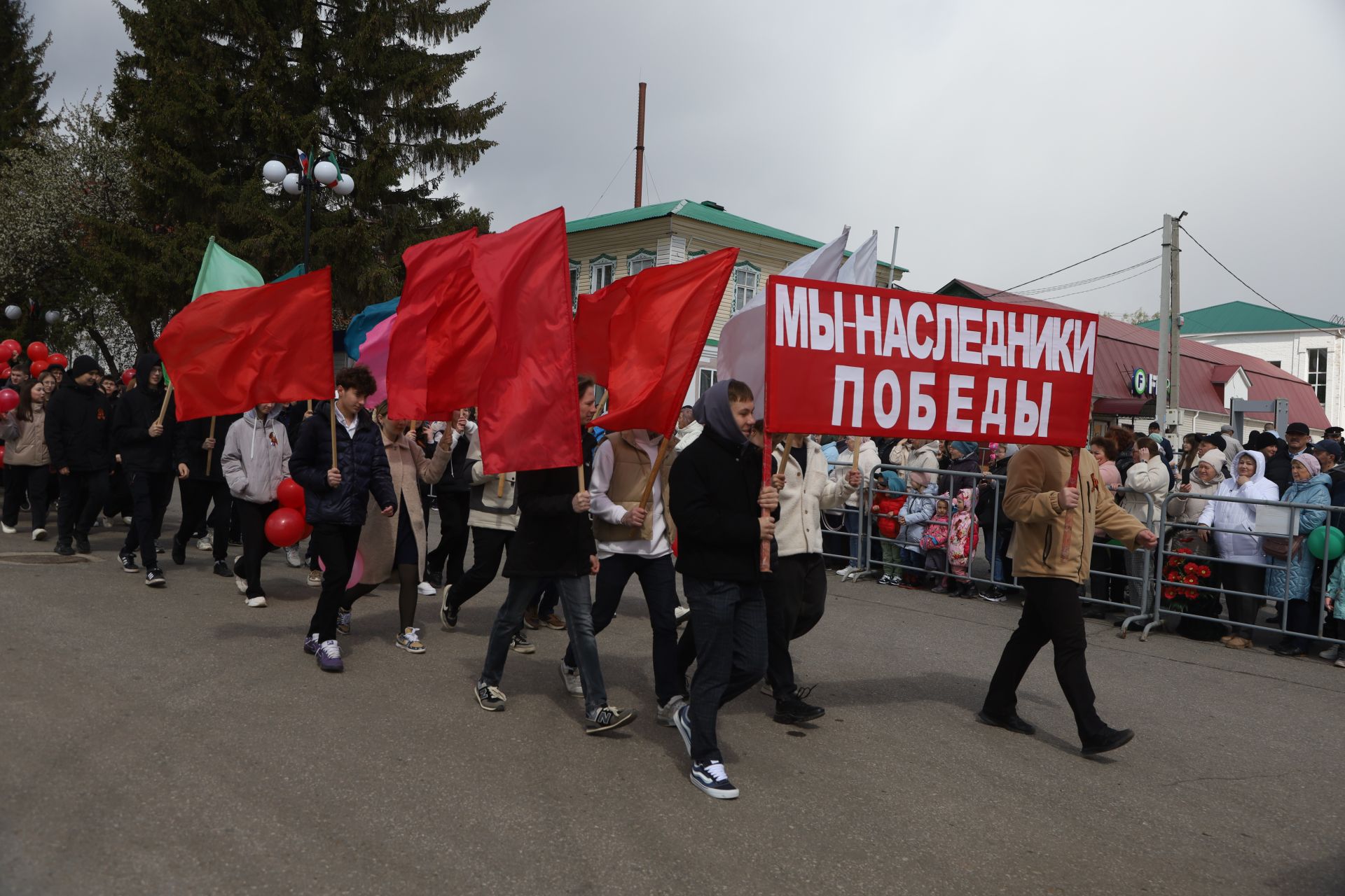 В Мамадыше отпраздновали День Победы-2024: шествие колонн. Часть 1