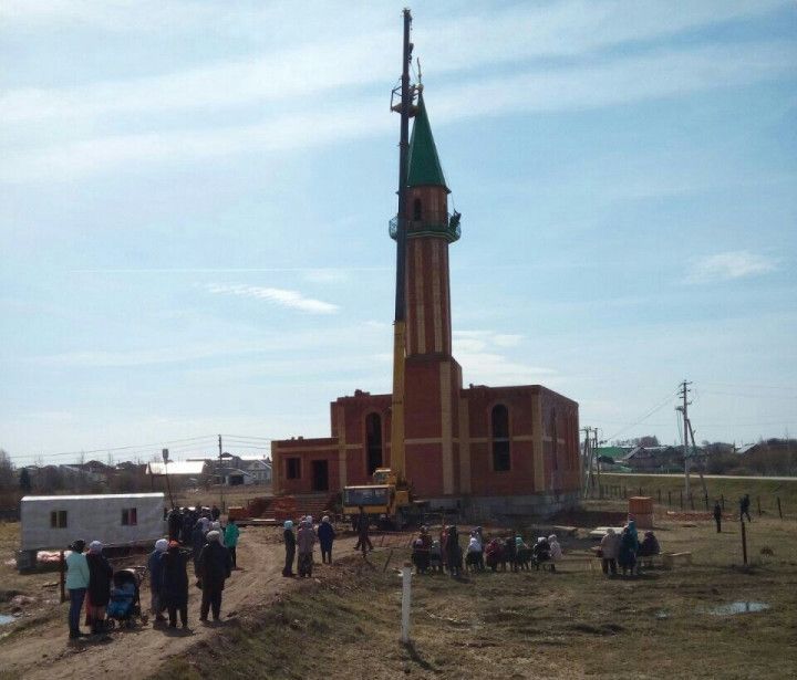 В Мамадышском районе внутренняя  отделка мечети "Рахимле" подходит к завершению