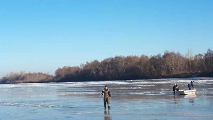 В Мамадыше со льда Вятки спасено четыре человека