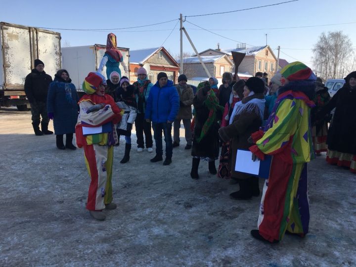 В Мамадышской "Заботе" сегодня отпраздновали масленицу