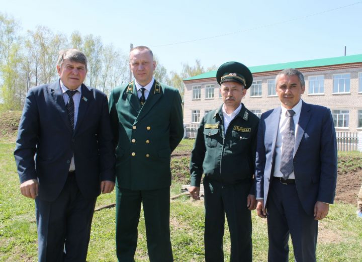 Мамадышских выпускников познакомили с одной из самых древних и мирных профессий на земле