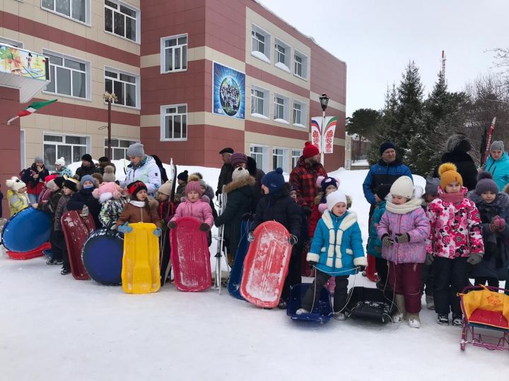 "Зимние забавы" провели для первоклашек Мамадыша