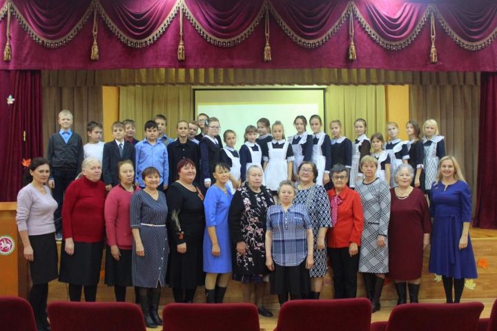 Главные гости - ветераны педагогического труда