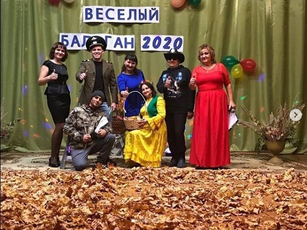 Устроили веселый балаган