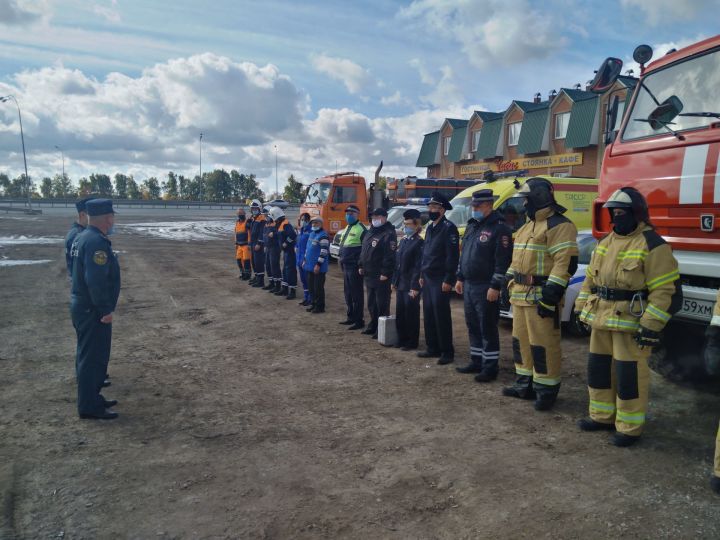 В Мамадышском районе спасателям удалось ликвидировать последствия ДТП