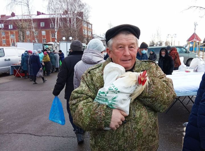 Мамадышцы, спешите на ярмарочную торговлю на центральной площади города!