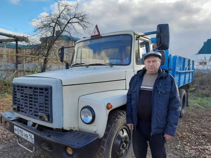 «Вождение легче дается тем, кто пошустрее»: эксклюзивное интервью с автоинструктором Мамадыша