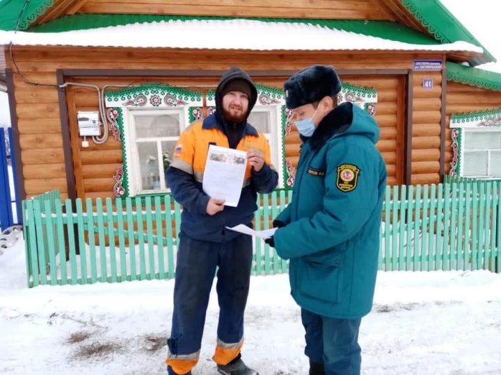 Их главная цель- предупредить людей об опасности, напомнить о мерах  предосторожности