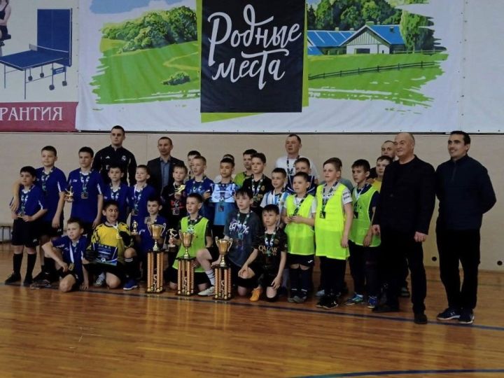 Открытое первенство города по мини-футболу на Кубок «Дружбы» проходит среди юношей 2012 года рождения