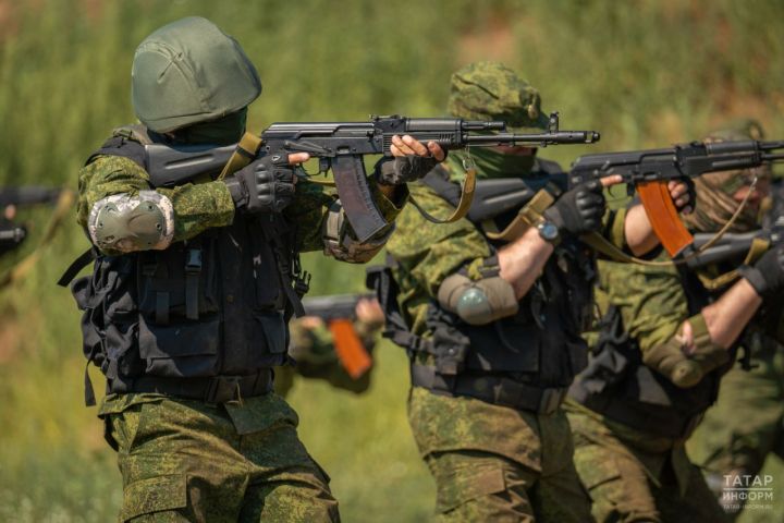 Военкомат РТ сообщает о том, что служить по контракту можно, даже если не служил в армии